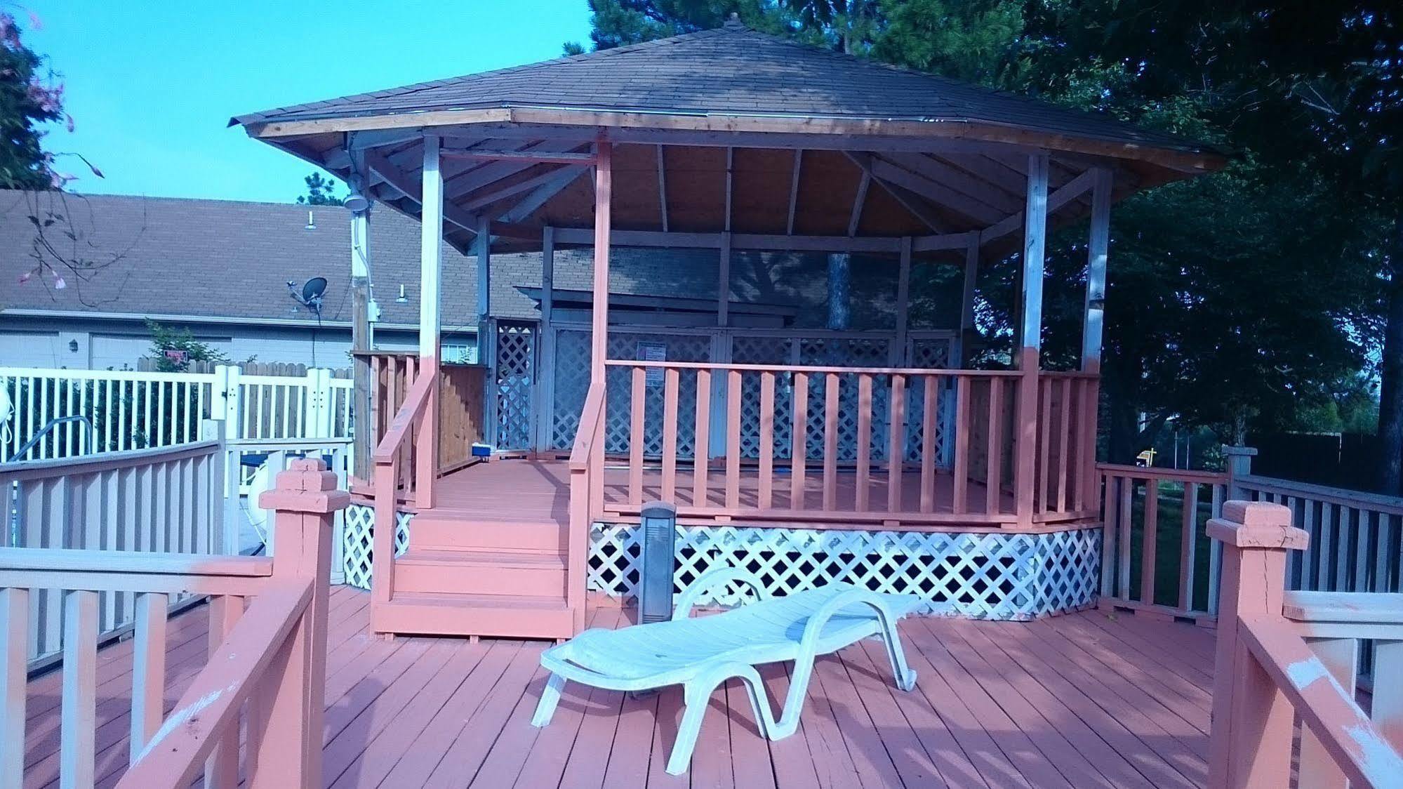 Oak Hill Inn And Suites Tahlequah Exterior foto